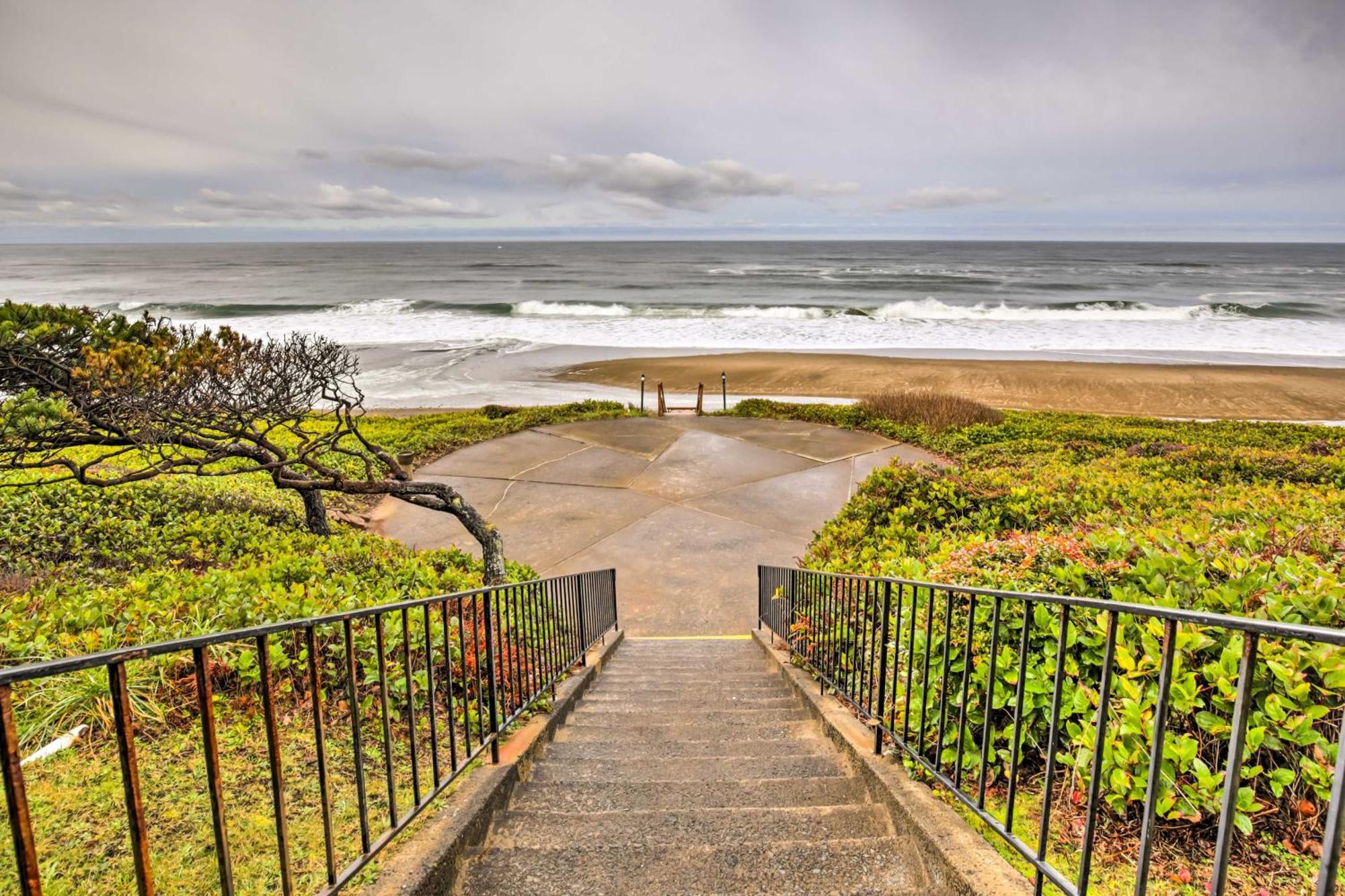 Lincoln City Condo Pool Access, Walk To Beach! エクステリア 写真